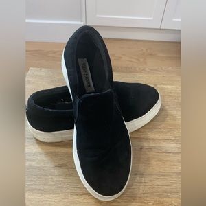 Steve Madden Gills Sneakers - Size 10 - Black Suede